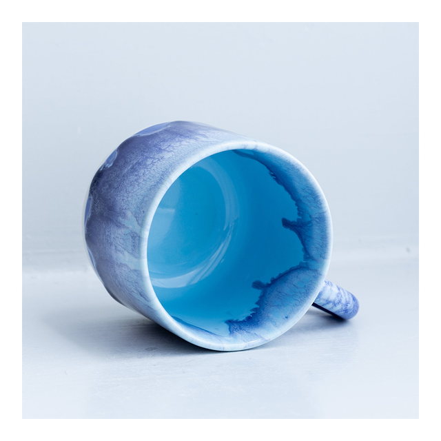 STUDIO ARHOJ Chug Mug - Dolphin