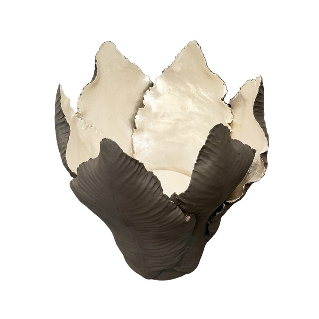 KIDDEE TAMDEE Leaf Candle Holder L - Grey Pearl | the OBJECT ROOM