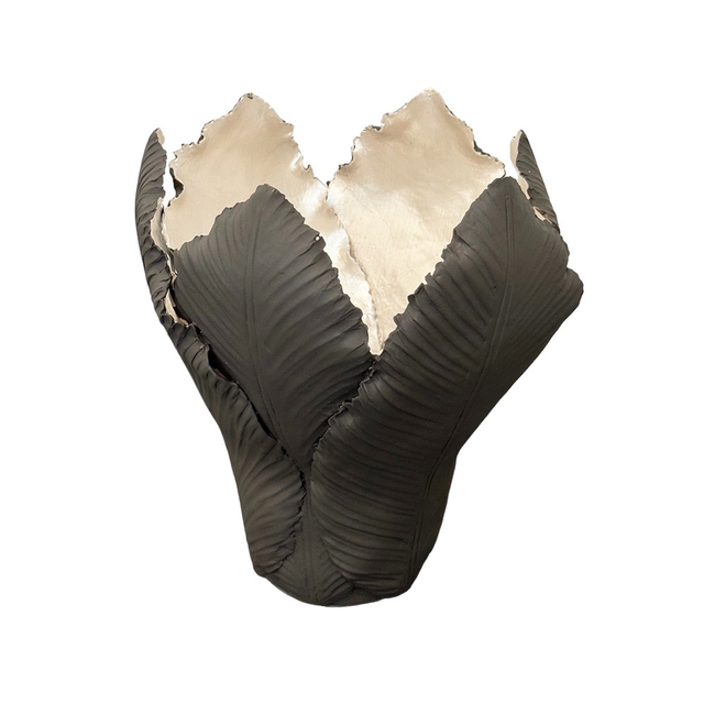 KIDDEE TAMDEE Leaf Candle Holder XL - Grey Pearl | the OBJECT ROOM