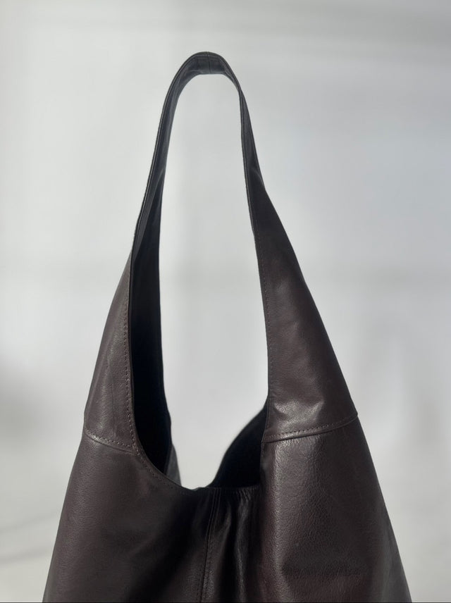THE DAILY OBJECTS Slouch Bag - Buffalo Hide Brown