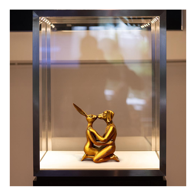 GILLIE AND MARC Bronze Sculpture - The Kiss That Stopped Time Gold (Pocket) | the OBJECT ROOM