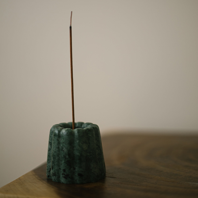 COREY ASHFORD Canelé Holder - Verde Marble