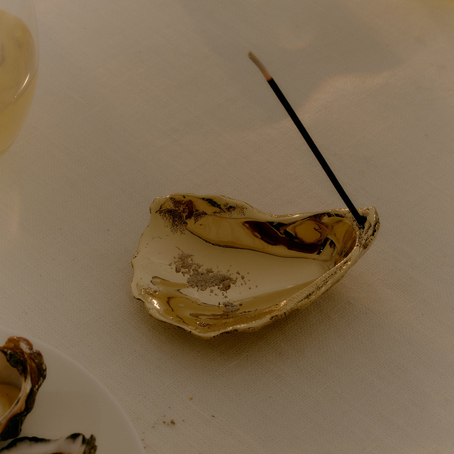 COREY ASHFORD Oyster Incense Holder - Brass