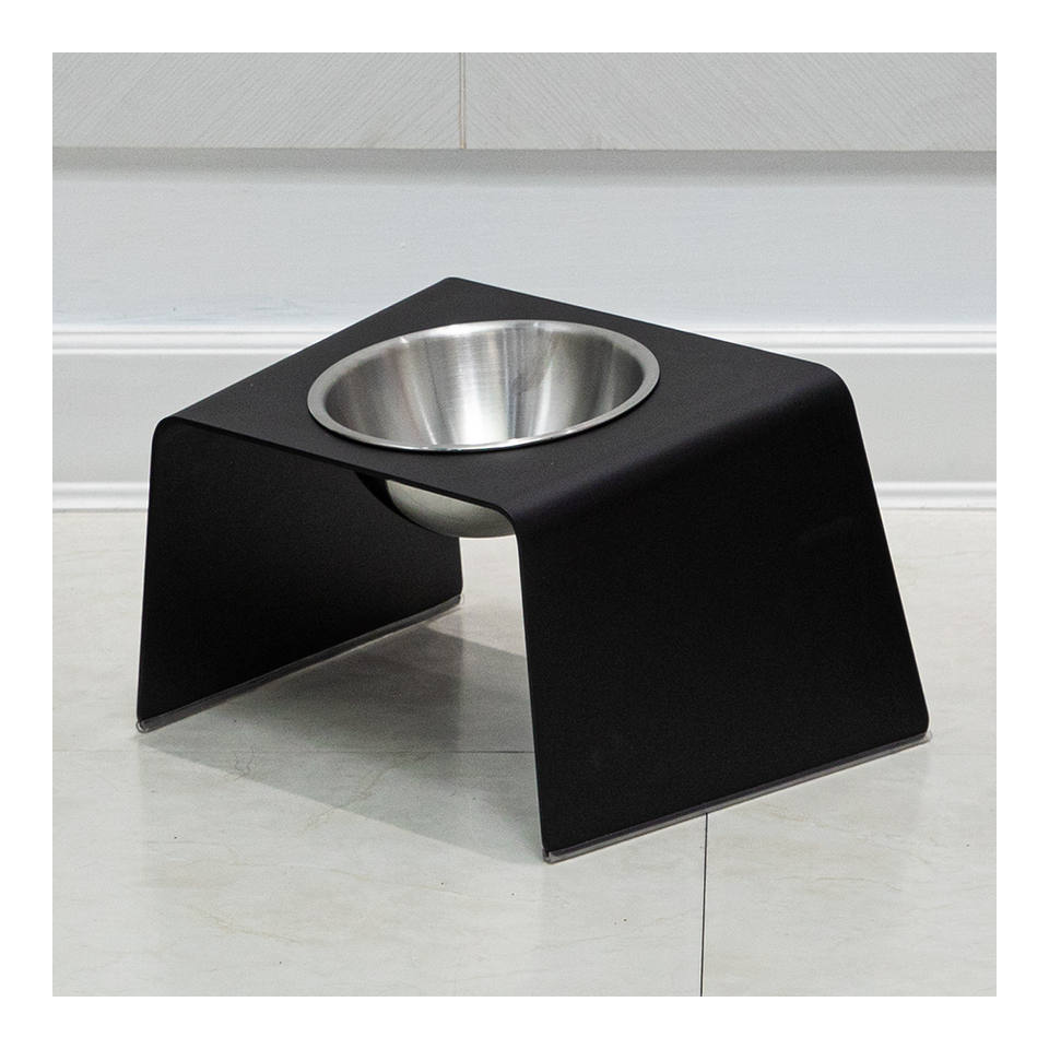 HOWDY HOUNDY Bend Elevated Feeder M - Onyx Black | the OBJECT ROOM