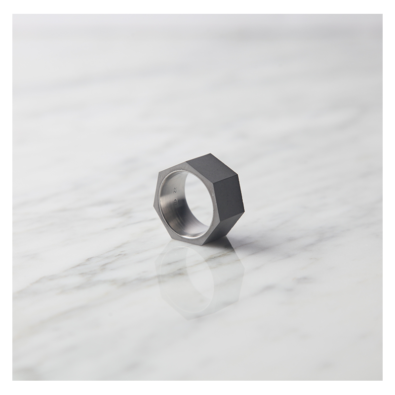 22 DESIGN STUDIO Concrete Ring - Seven | the OBJECT ROOM